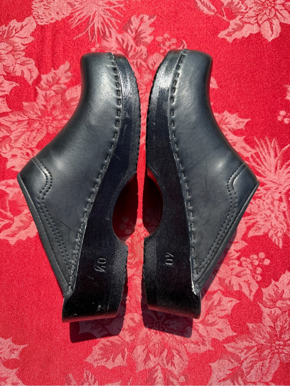 Clogs - Picture 10 of 10